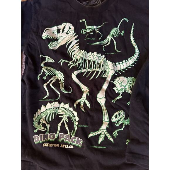 Glow Dinosaur Sz 7 Long Sleeve 100% Cotton T Shirt Boy Kid Black Night Fun light - Picture 2 of 6
